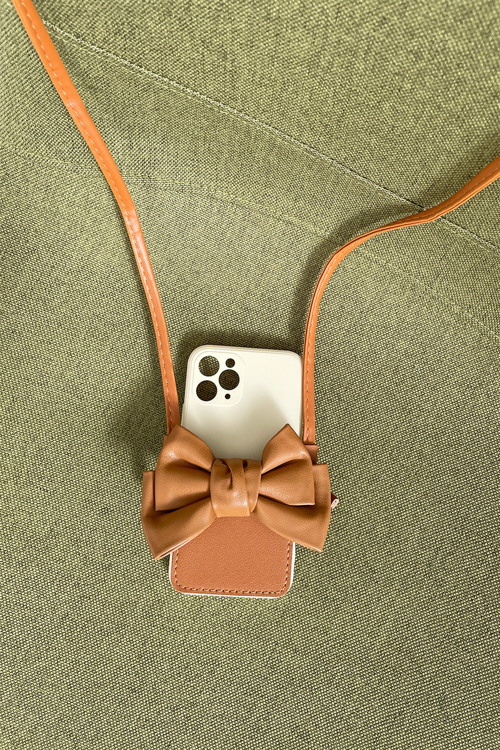 Leather ribbon cross bag iPhone case(レザーリボンクロスバッグアイフォンケース)