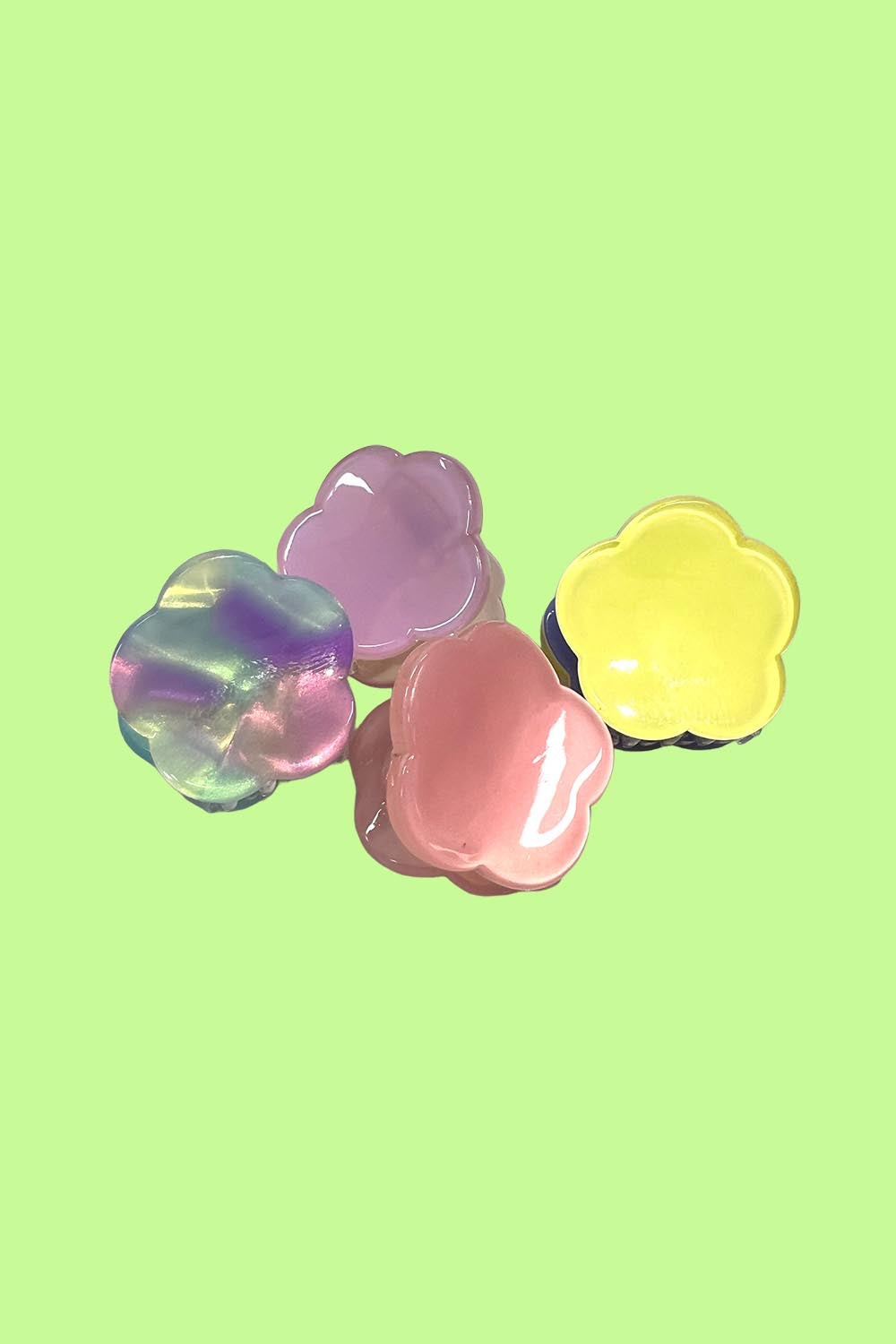 Pastel tone flower mini clip