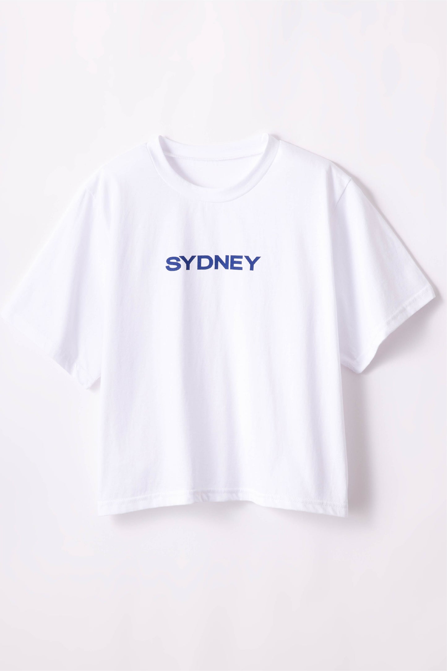 動画をギャラリービューアにロードします、 Sydney crop T-shirt（シドニークロップ丈Tシャツ）
