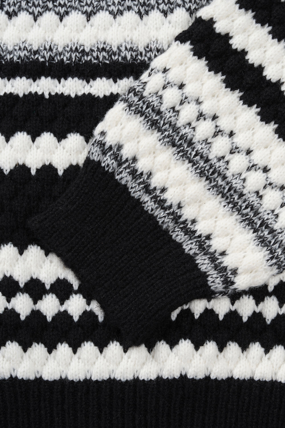 動画をギャラリービューアにロードします、 border pattern thick knit (ボーダー編み厚手ニット)
